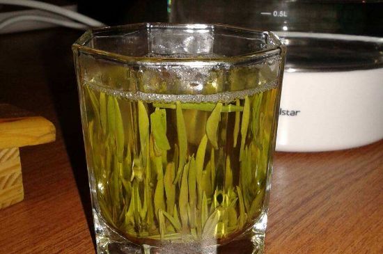 冷泡茶用什么茶葉最好，什么樣的茶適合冷泡？