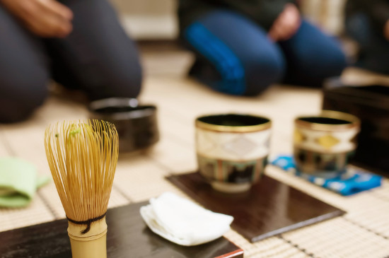 女人喝茶要行扣茶禮嗎，叩茶禮女士能用嗎？