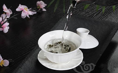 三才蓋碗的正確拿法，三才蓋碗抓碗法圖解