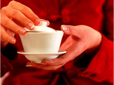 鐵觀音的泡法，水溫100°C最佳第一泡不能喝