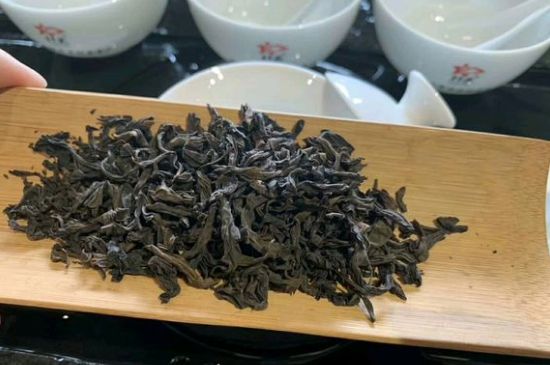 200一斤的茶葉算不算好，兩百一斤買的是中低檔茶