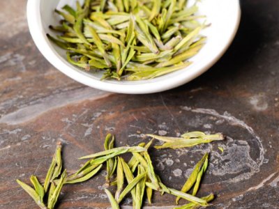 白茶品質(zhì)如何區(qū)分，白茶的優(yōu)劣質(zhì)量辨別方法