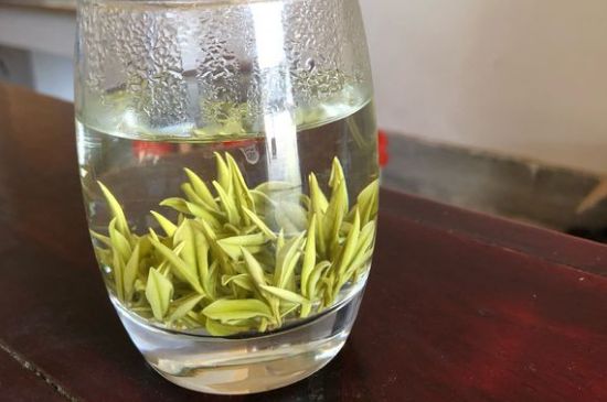 安吉白茶夏天怎么保存，安吉白茶能冷凍儲(chǔ)存嗎？