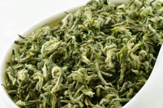 真假碧螺春泡水后區(qū)別，蘇州洞庭碧螺春怎樣鑒別好壞？