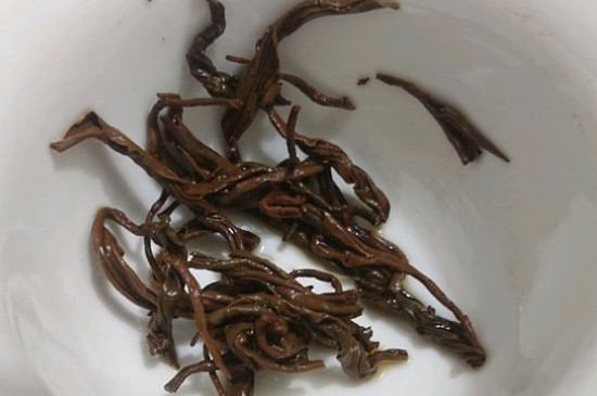 茶葉過期5年了但沒開封，茶葉放久了能喝嗎