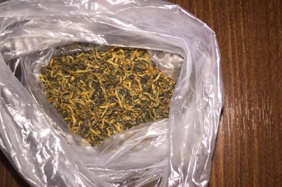 金駿眉染色鑒別帶圖，金駿眉染色如何分辨