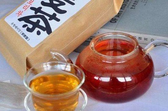 飯店喝的聞起很香的茶，餐館里的蕎麥茶還是大麥茶？