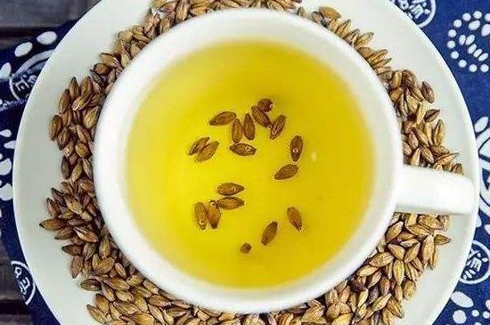 飯店喝的聞起很香的茶，餐館里的蕎麥茶還是大麥茶？