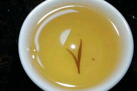 好壞金駿眉圖片對(duì)比，怎么挑選金駿眉茶葉