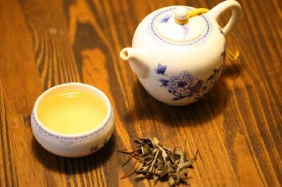 什么茶葉容易放香精，香精茶有什么危害？