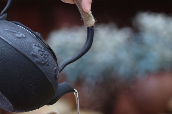 鐵壺是泡茶還是煮茶，鐵壺泡茶好嗎