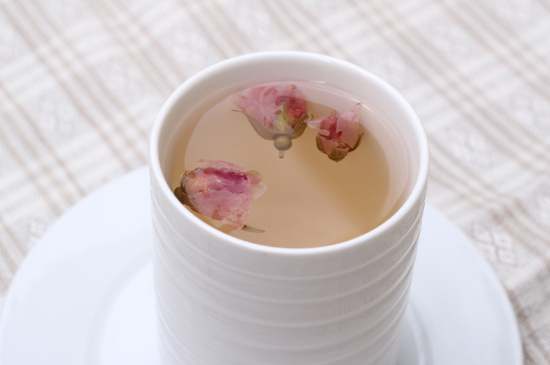 怎么判斷玫瑰花茶好不好，玫瑰花茶怎么樣鑒別