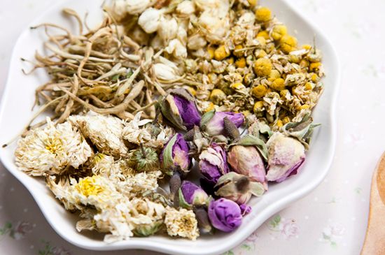 祛濕最有效的泡花茶，濕氣重適合泡什么花茶？