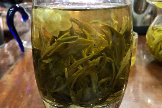 茉莉龍珠泡開(kāi)后為什么都是梗，茉莉龍珠泡開(kāi)后什么樣？