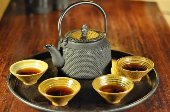 鐵壺生銹了怎么處理，如何防止鐵壺生銹