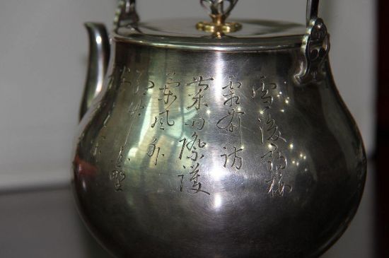 銀壺泡茶后為什么會(huì)變黑，銀壺內(nèi)膽發(fā)黑怎么辦