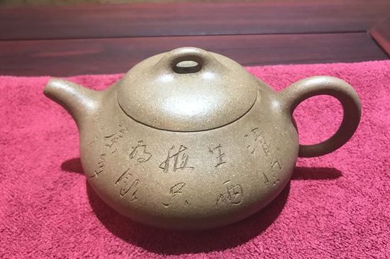 紫砂壺養(yǎng)10年后會(huì)是什么樣，紫砂壺養(yǎng)10年后圖片