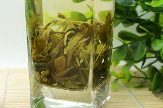 茉莉龍珠茶男人能喝嗎，男性夏季可以喝龍珠茶嗎