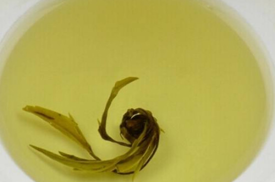 茉莉龍珠茶男人能喝嗎，男性夏季可以喝龍珠茶嗎