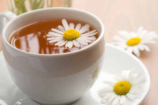 經(jīng)常菊花泡水好嗎，喝菊花茶有什么好處？