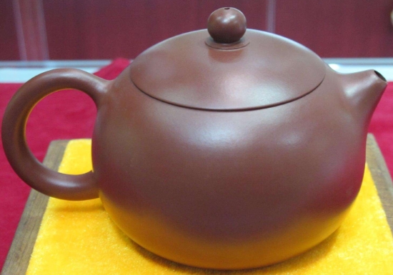 宜興紫砂壺四大經(jīng)典壺型叫什么，傳統(tǒng)紫砂四大名壺介紹