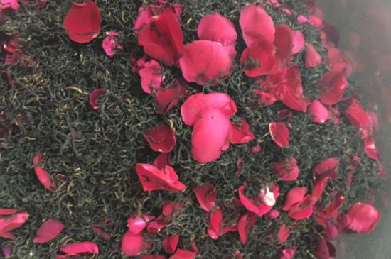 玫瑰花泡水喝的9大禁忌，喝玫瑰花茶有什么禁忌