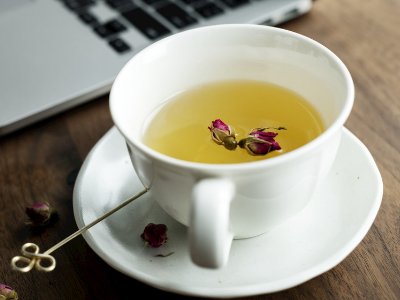 玫瑰花茶能豐胸嗎，天然豐胸花茶