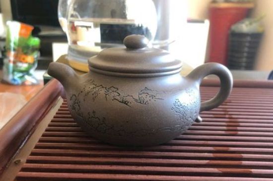 正宗紫砂壺多少錢(qián)一套，一套正宗宜興紫砂壺什么價(jià)格