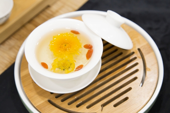 菊花茶天天喝行嗎，每天喝菊花泡茶喝好嗎？