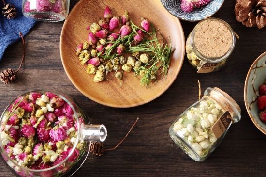 茉莉花和什么在一起喝好，茉莉花喝什么茶搭配？