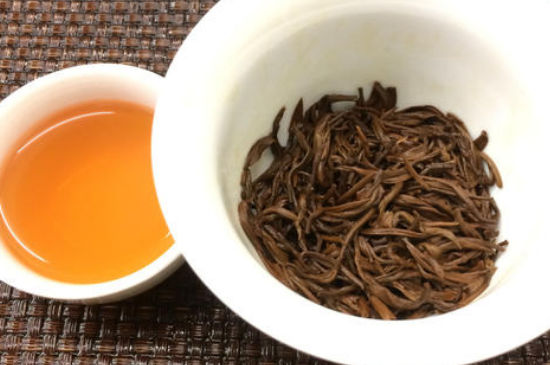 新茶和陳茶的區(qū)別，新茶和陳茶的介紹