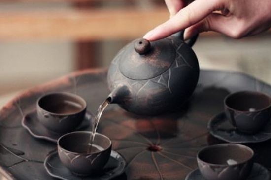 坭興陶主要泡什么茶，廣西坭興陶壺適合泡哪些茶？