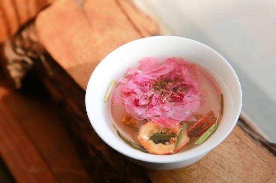 玫瑰花的最佳搭配，喝玫瑰花茶搭配什么喝好？