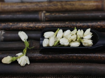 茉利花茶有什么功效作用，不適合什么人喝？