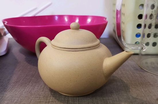 手工紫砂壺和模具壺有什么區(qū)別，快速鑒別手工壺模具壺