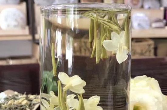 茉莉龍珠保質(zhì)期多長時(shí)間，茉莉龍珠茶放幾年了還能喝嗎？