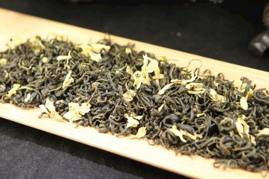 炒花飄雪是什么茶，花茶炒花是什么意思