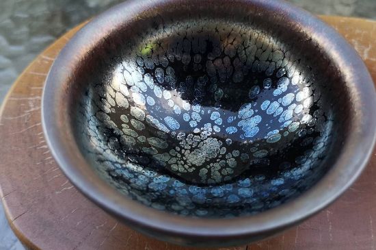 化工建盞是什么樣子的，建盞如何區(qū)分化工釉