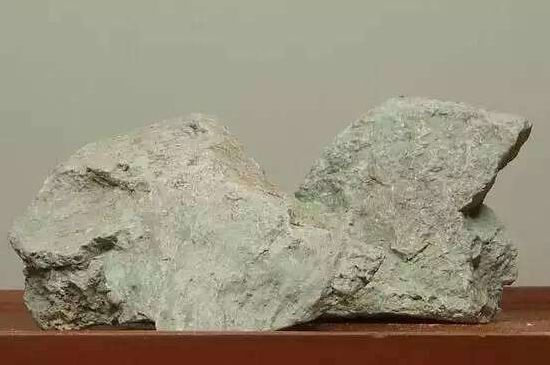 本山綠泥怎么分辨真假，真正的本山綠泥紫砂壺怎么鑒別？