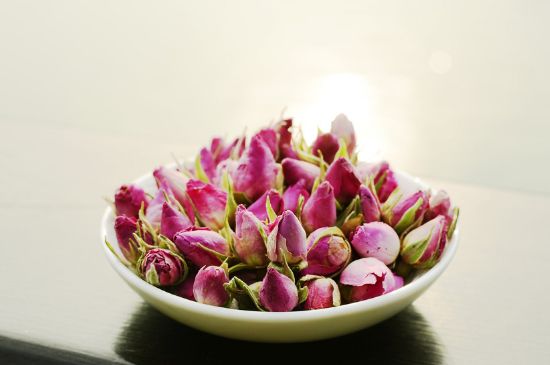 玫瑰花茶怎么泡不開，玫瑰花茶泡著不開花