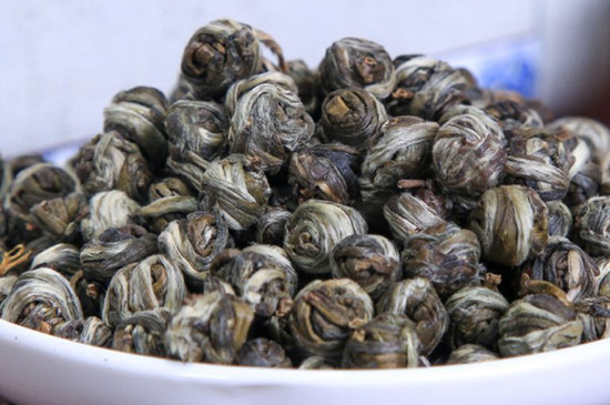 茉莉龍珠一次泡幾顆，茉莉龍珠一一杯放幾顆