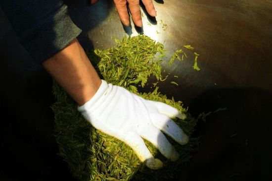 茶葉怎么炒制才香，怎樣炒茶葉更香？