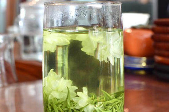 炒花飄雪是什么茶，花茶炒花是什么意思