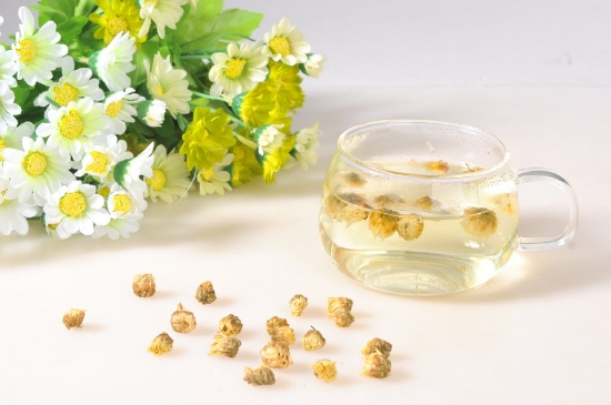 喝菊花茶有什么效果，女人長(zhǎng)期喝菊花茶好嗎？