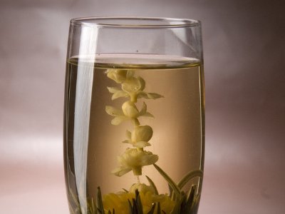 女孩喝茉莉茶的好處，茉莉花茶女生喝好嗎？