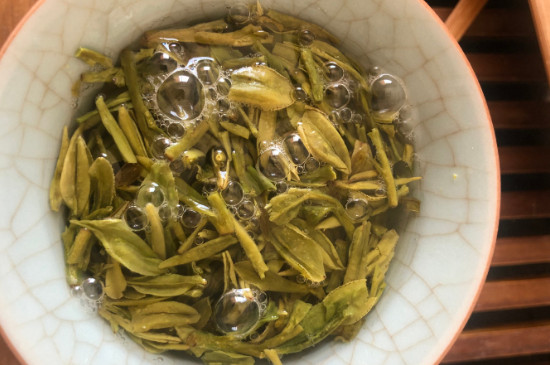 什么綠茶茶葉唇齒留香，哪個(gè)品種綠茶香氣好？