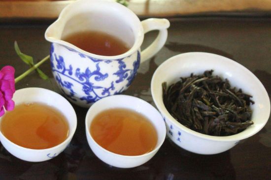 大紅袍四大品種有哪些，大紅袍的種類和著名品種特點(diǎn)介紹