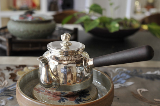 黑茶用什么壺煮最好，黑茶用什么煮效果好？