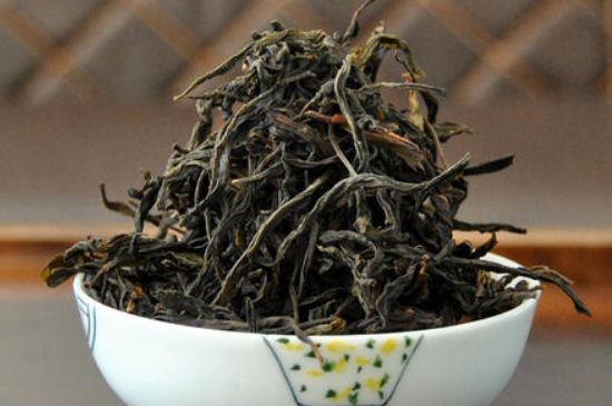 蜜蘭香和鴨屎香區(qū)別，鳳凰單樅鴨屎香vs蜜蘭香圖片對比