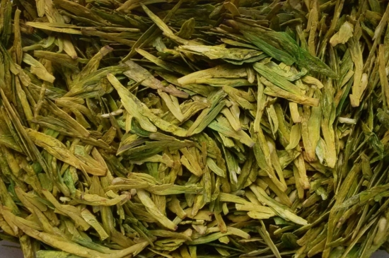 西湖龍井茶毫和發(fā)霉區(qū)別圖片，長霉的龍井茶葉會是什么樣？